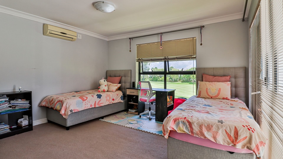 4 Bedroom Property for Sale in Pearl Valley at Val de Vie Western Cape